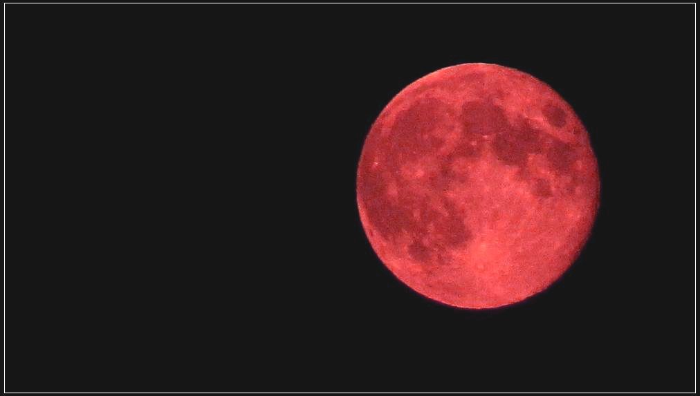 红月亮.JPG